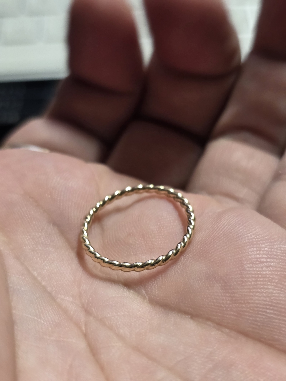 Classic 10K Gold Twisted Rope Stackable Ring - Picture 4 of 7